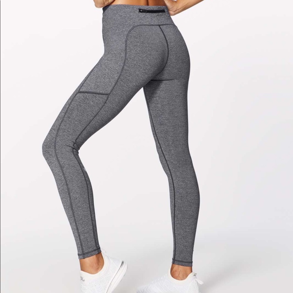 (SOLD)Lululemon Speed Up Tight 28